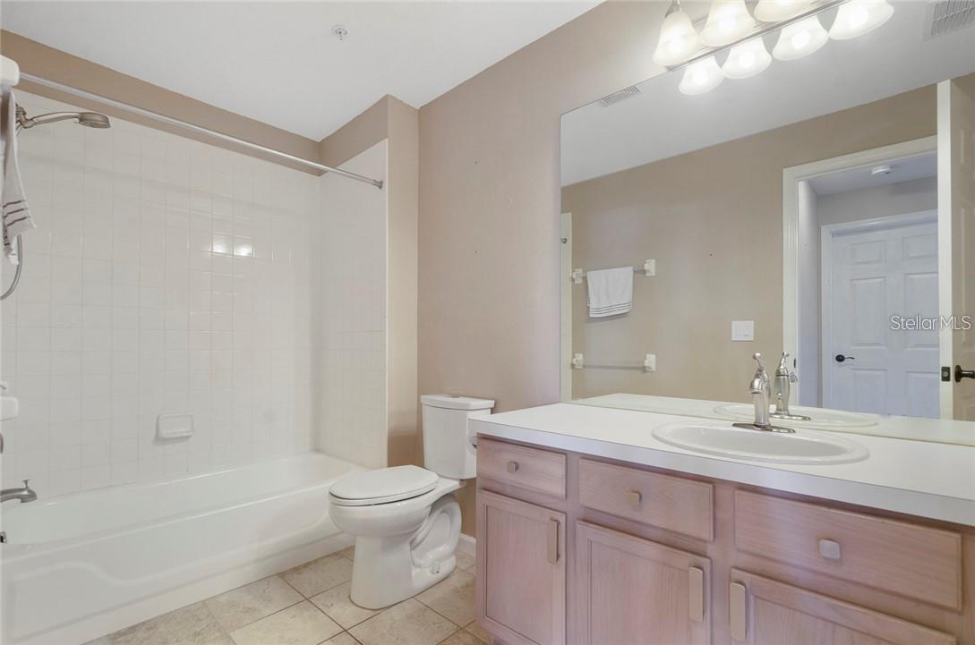 Image 11 of 21 For 3960 Southpointe Drive 515