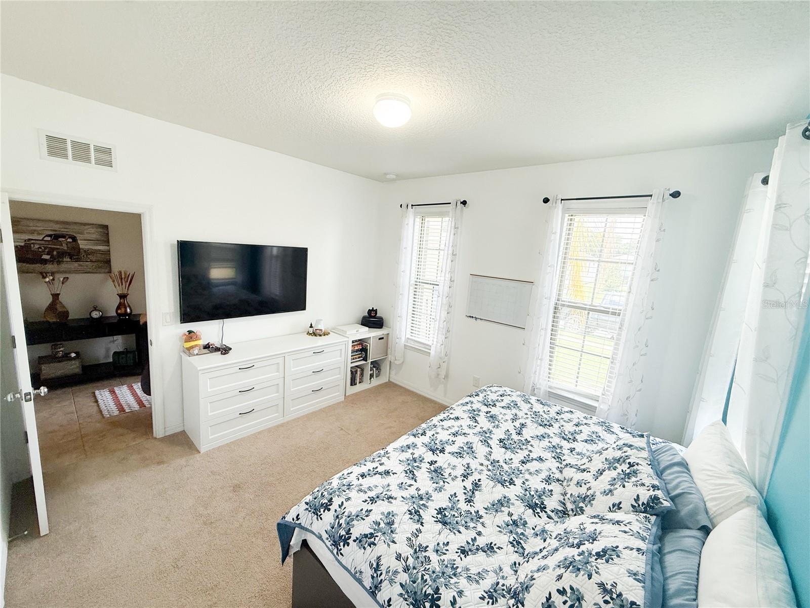Image 14 of 26 For 8859 Hinsdale Heights Dr Drive