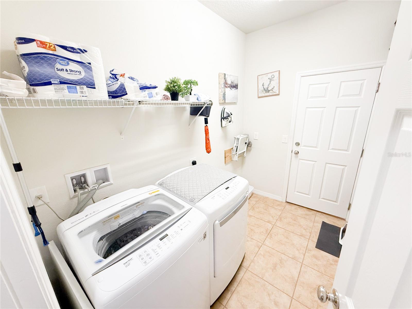 Image 21 of 26 For 8859 Hinsdale Heights Dr Drive