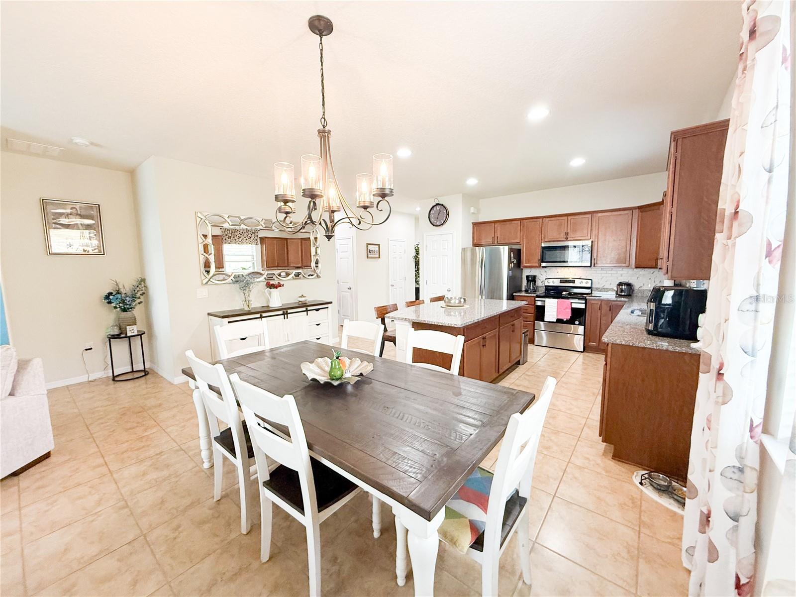 Image 5 of 26 For 8859 Hinsdale Heights Dr Drive