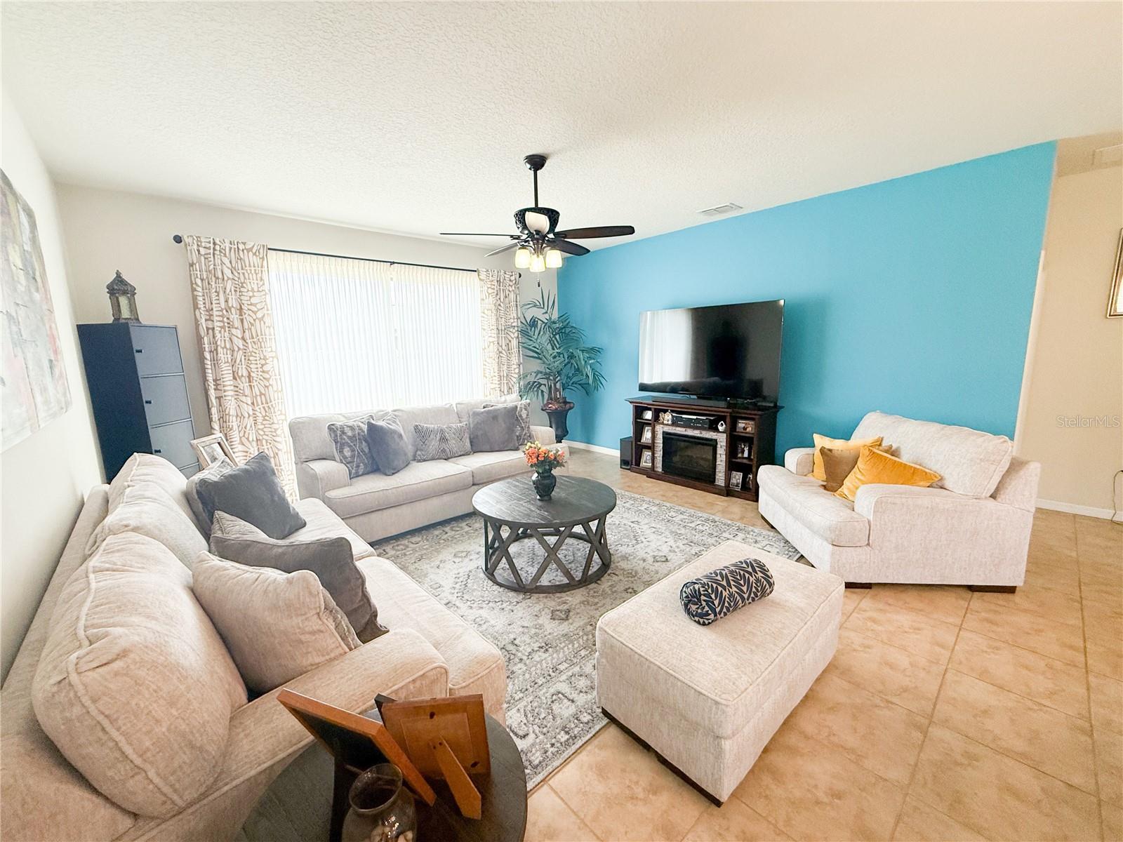 Image 7 of 26 For 8859 Hinsdale Heights Dr Drive