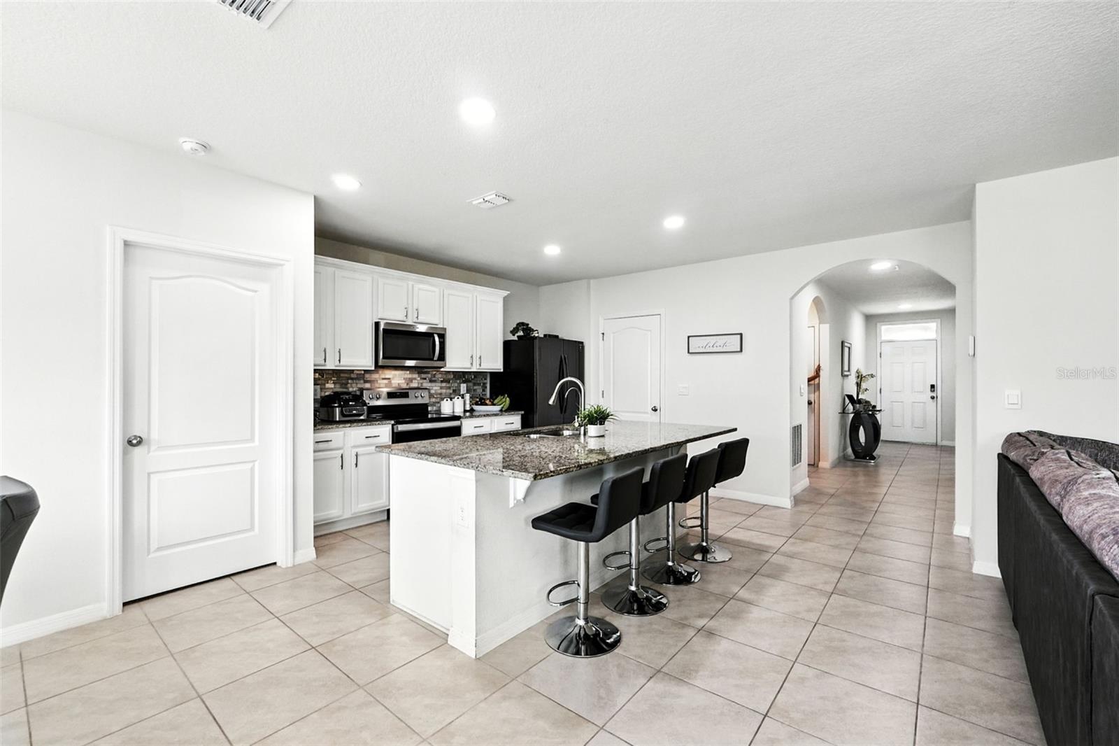 Image 8 of 34 For 5396 Hickory Downs Way