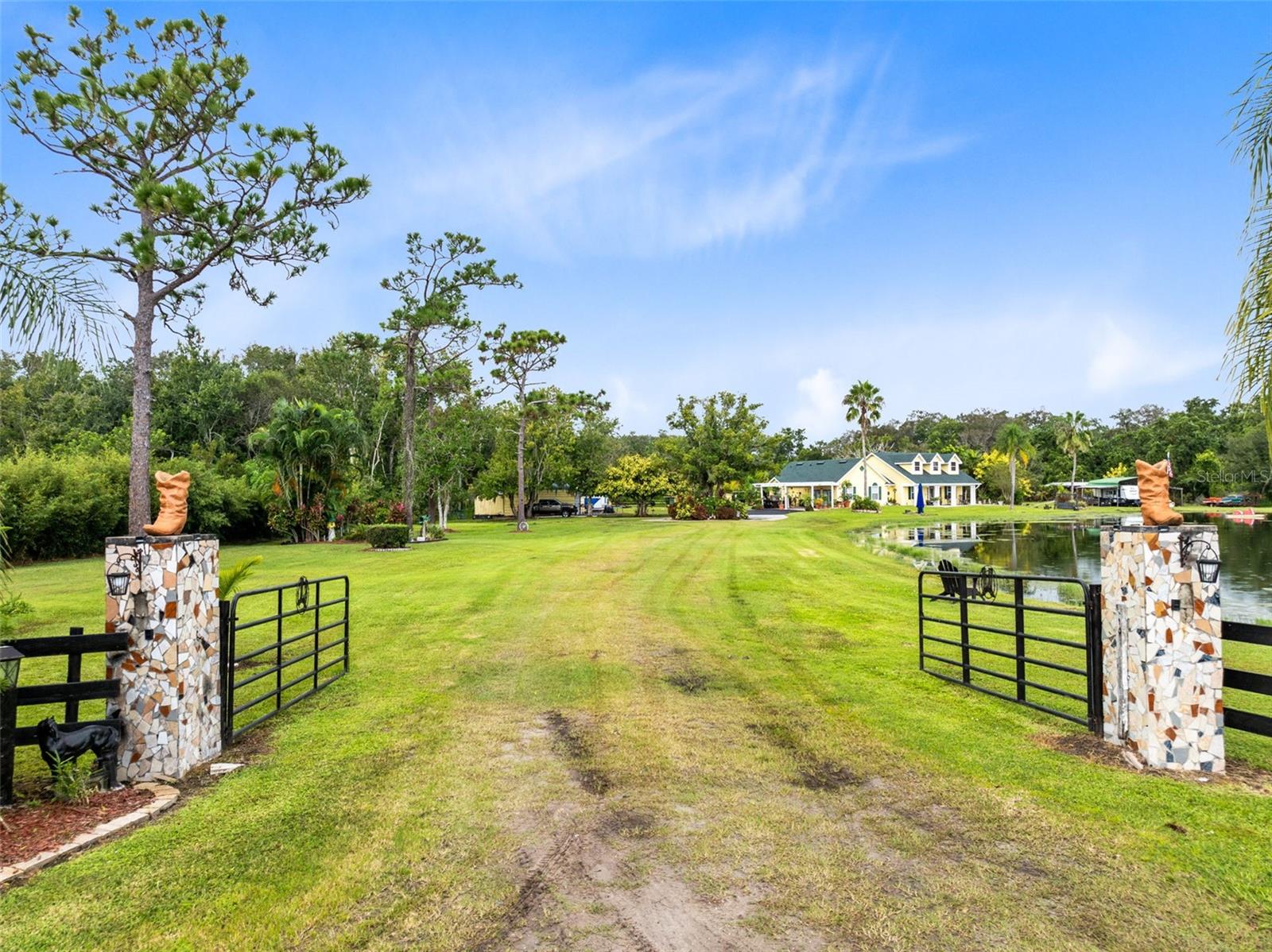 Image 4 of 42 For 3954 Mcclelland Road