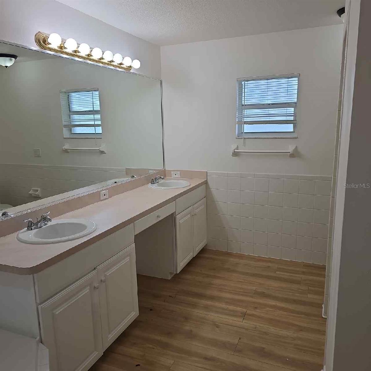 Image 13 of 23 For 1025 Lake Hamilton Drive