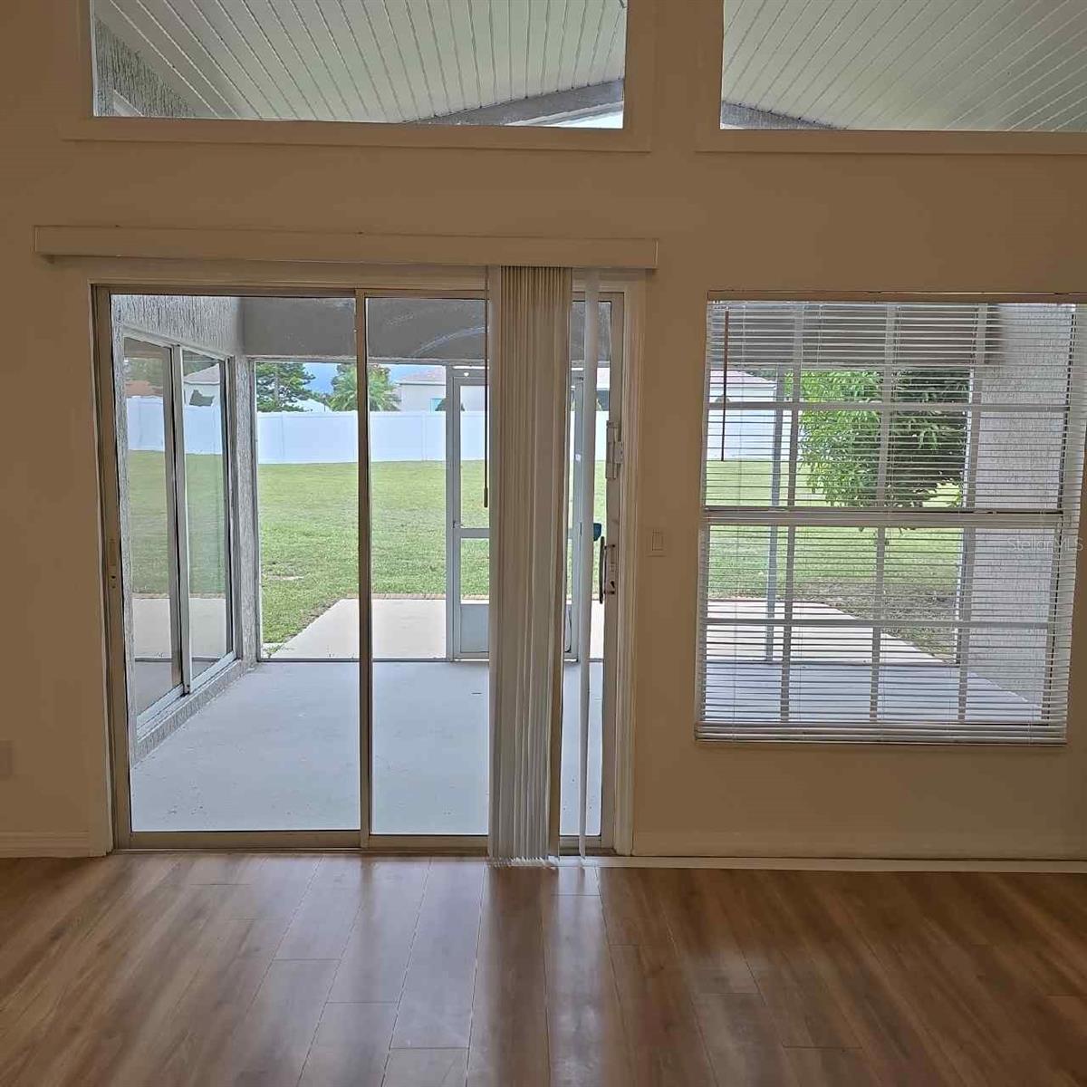 Image 21 of 23 For 1025 Lake Hamilton Drive