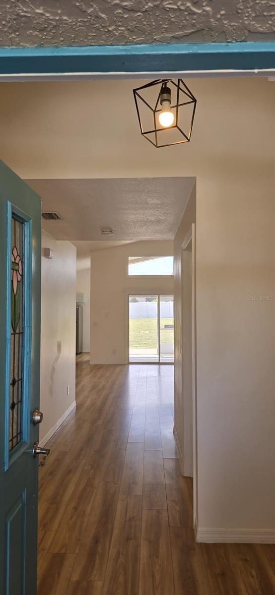 Image 4 of 23 For 1025 Lake Hamilton Drive