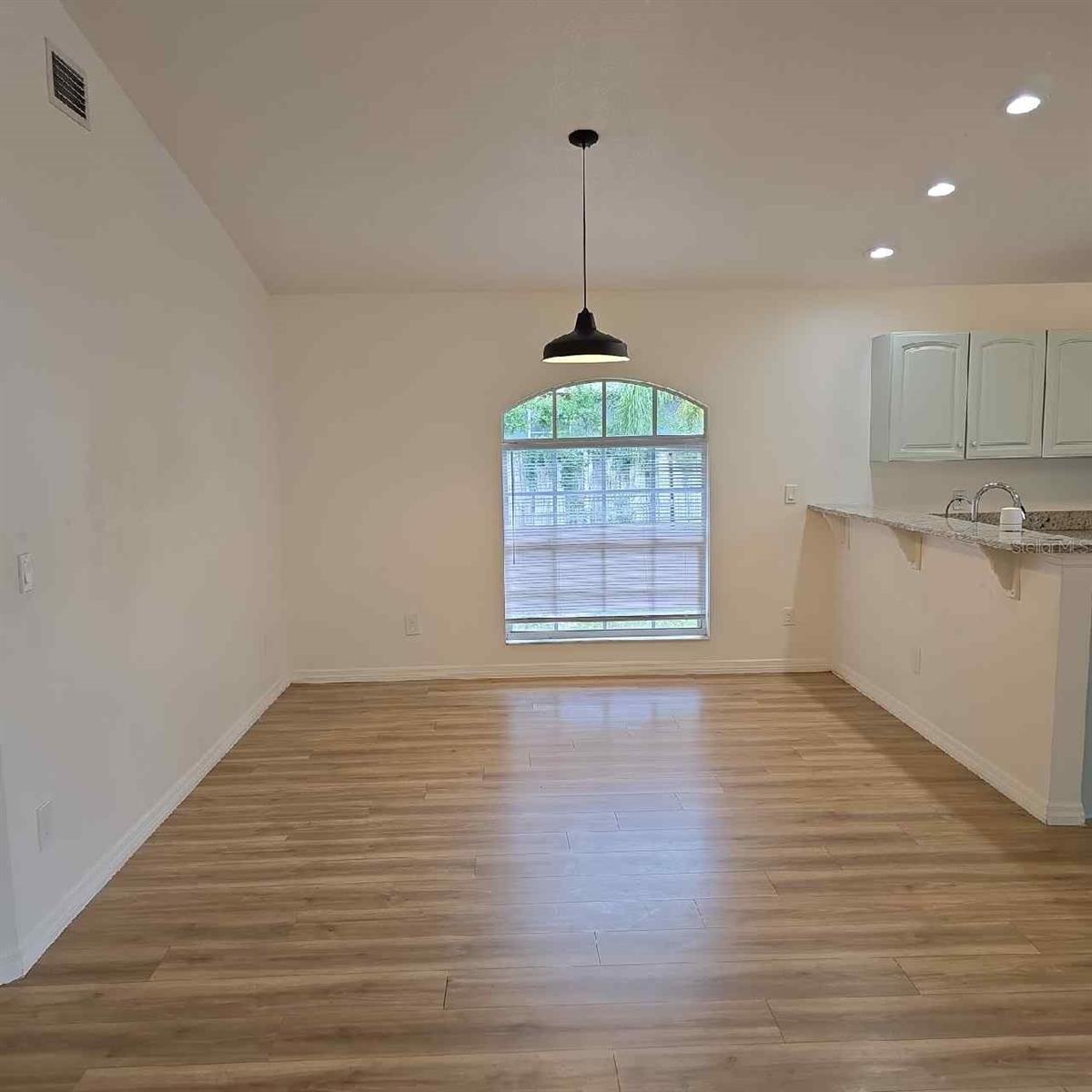 Image 5 of 23 For 1025 Lake Hamilton Drive
