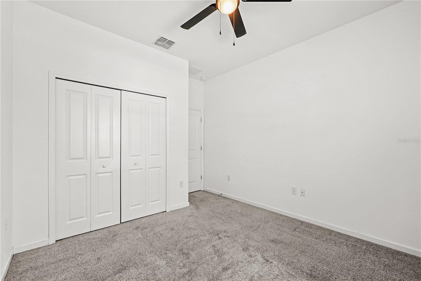 Image 16 of 34 For 840 Grant Street