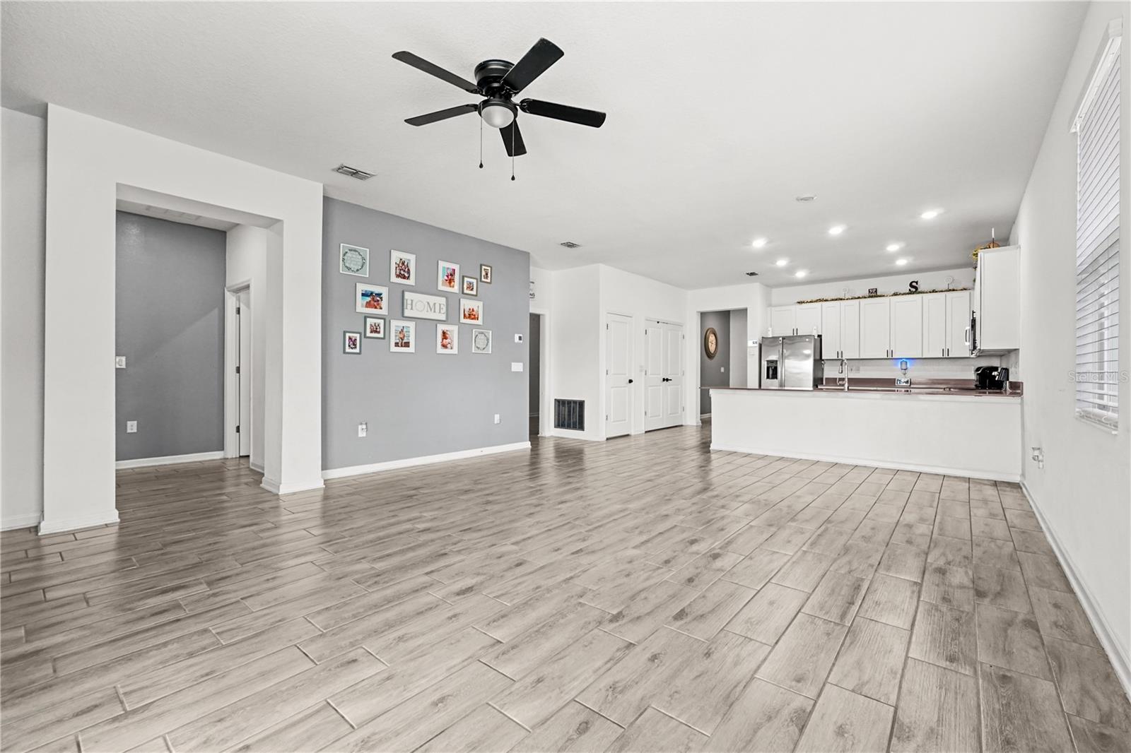 Image 6 of 34 For 840 Grant Street