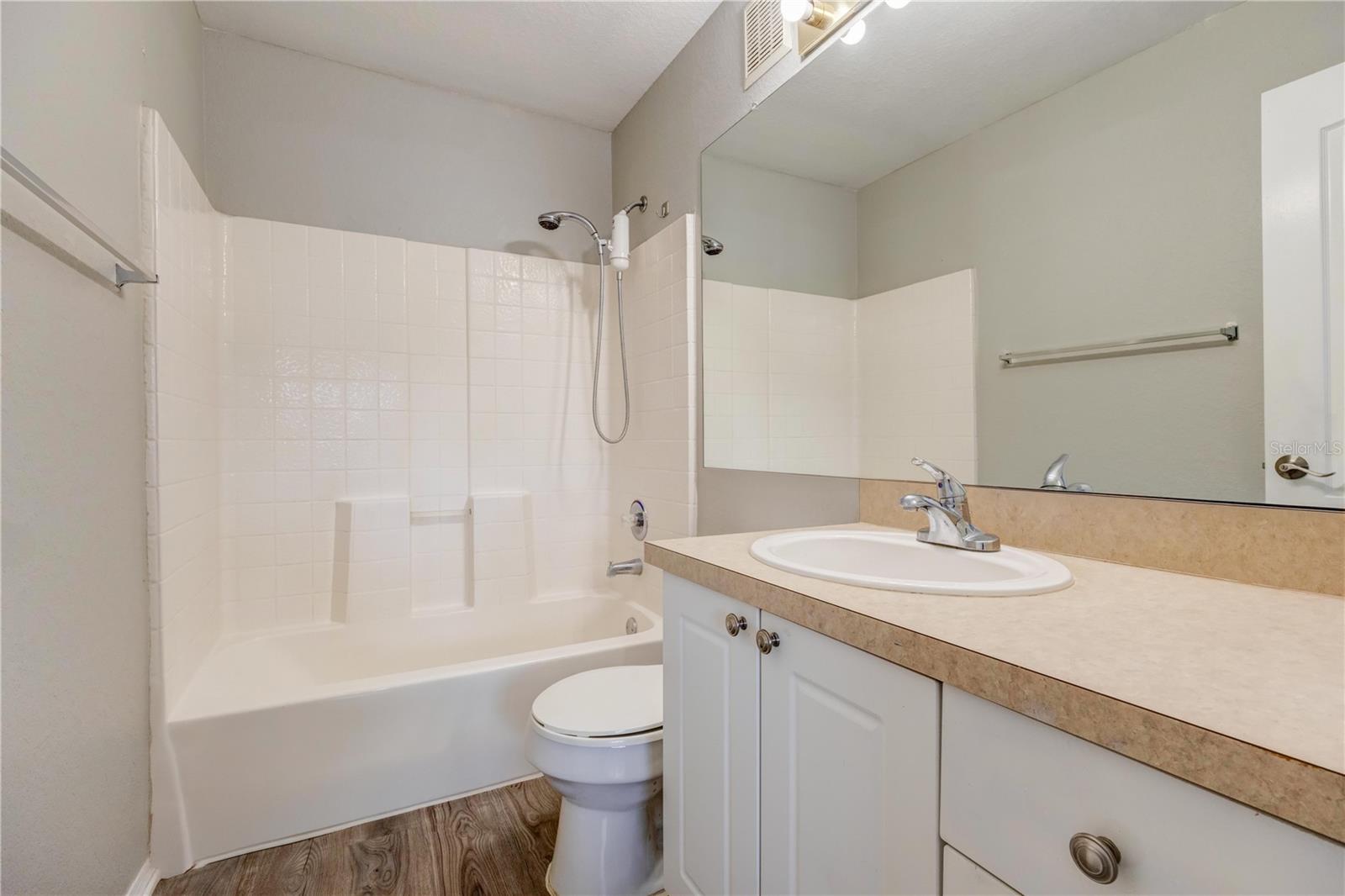 Image 31 of 36 For 3343 Kirkman Road 733