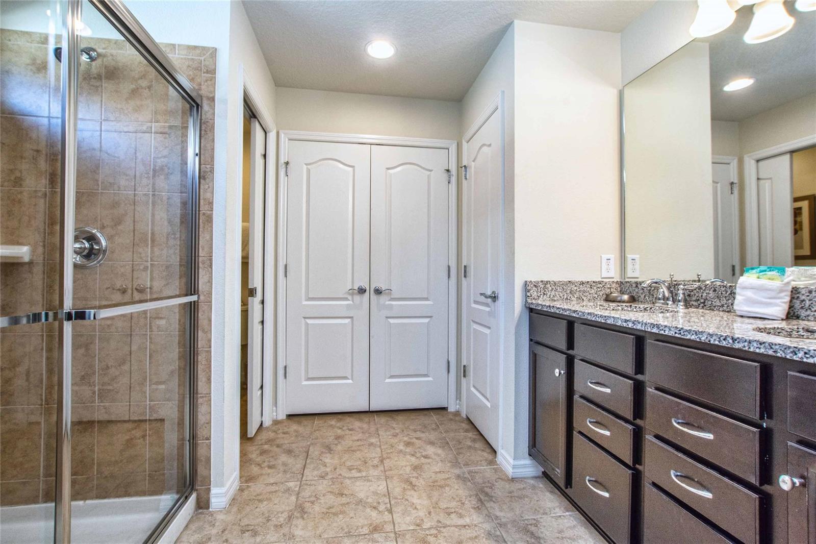 Image 34 of 71 For 9021 Rhodes Street