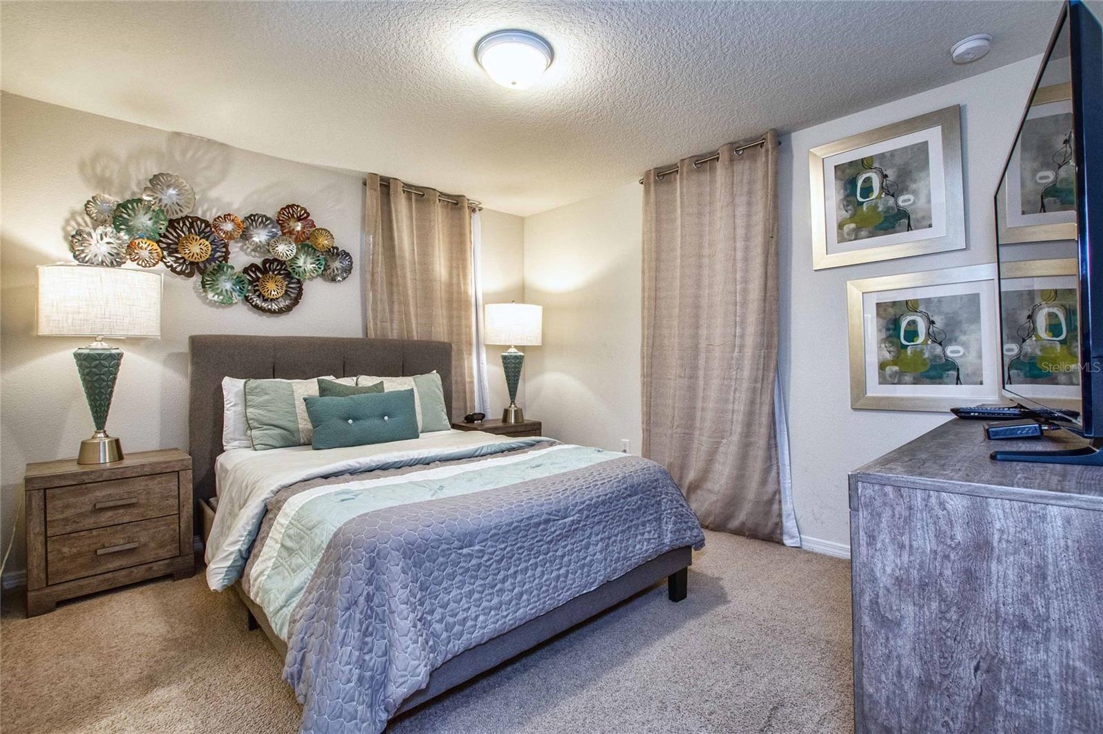 Image 38 of 71 For 9021 Rhodes Street