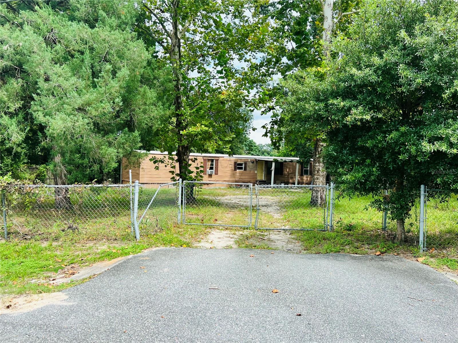 Image 11 of 17 For 703 Chuck Street