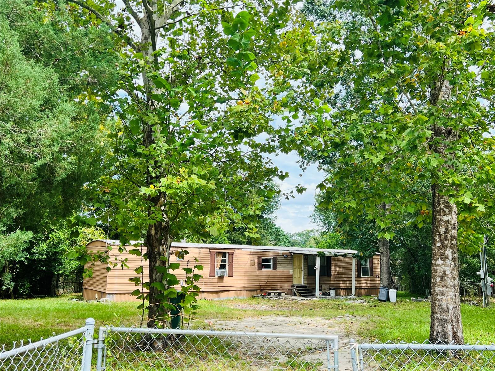 Image 4 of 17 For 703 Chuck Street