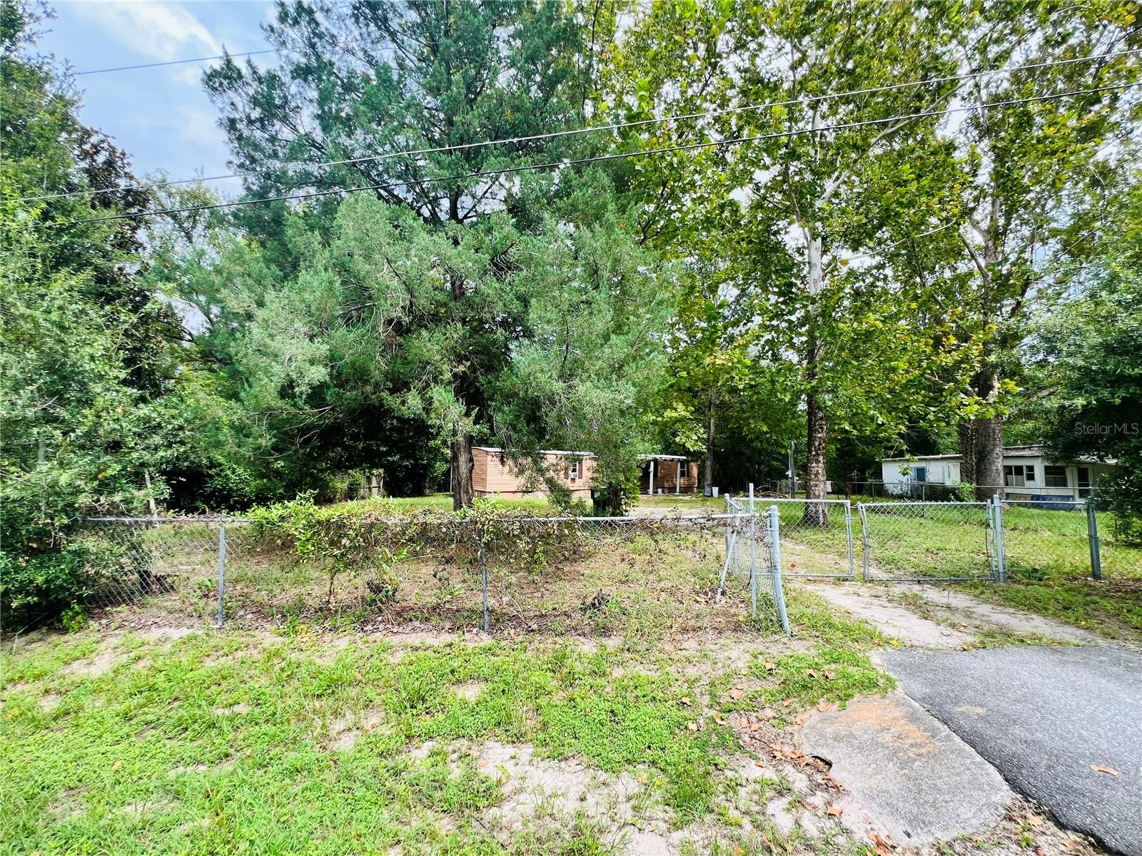 Image 8 of 17 For 703 Chuck Street