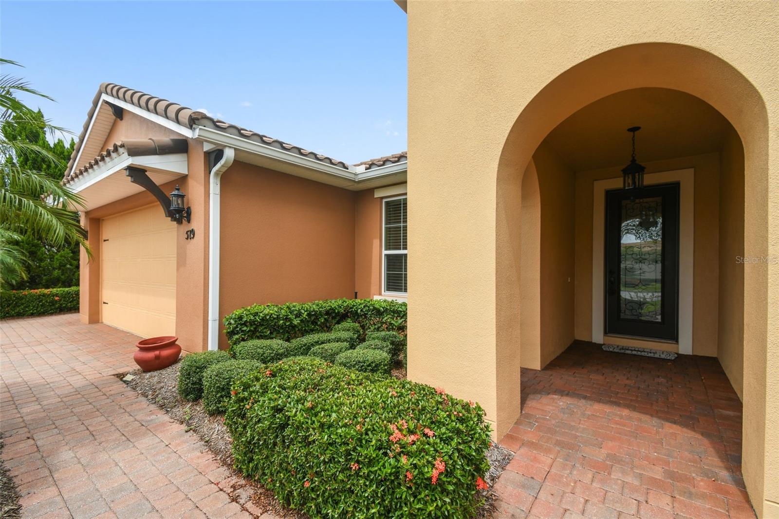 Image 3 of 65 For 519 Tapatio Lane