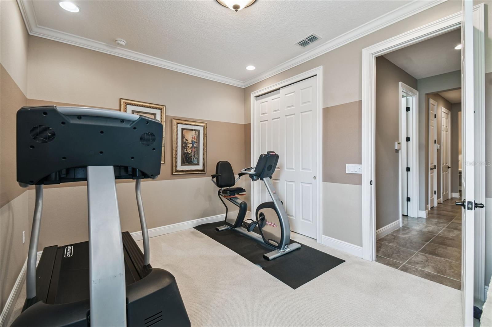 Image 36 of 65 For 519 Tapatio Lane