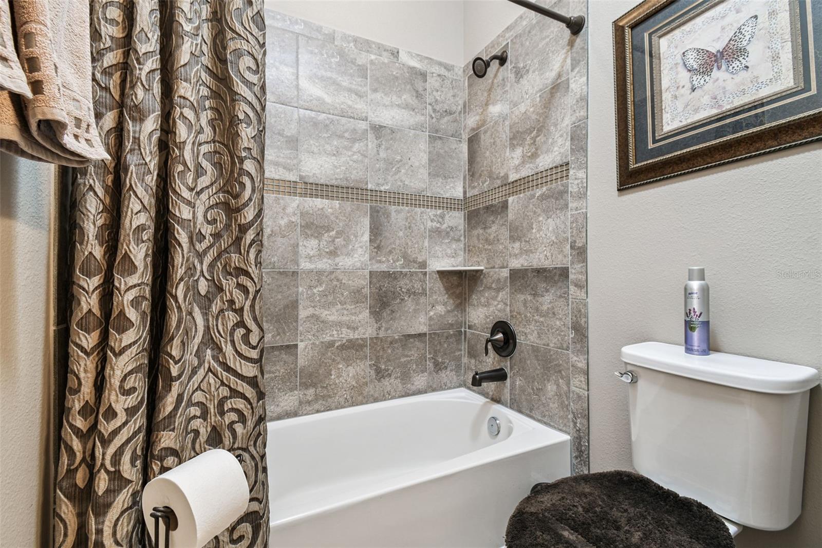 Image 38 of 65 For 519 Tapatio Lane