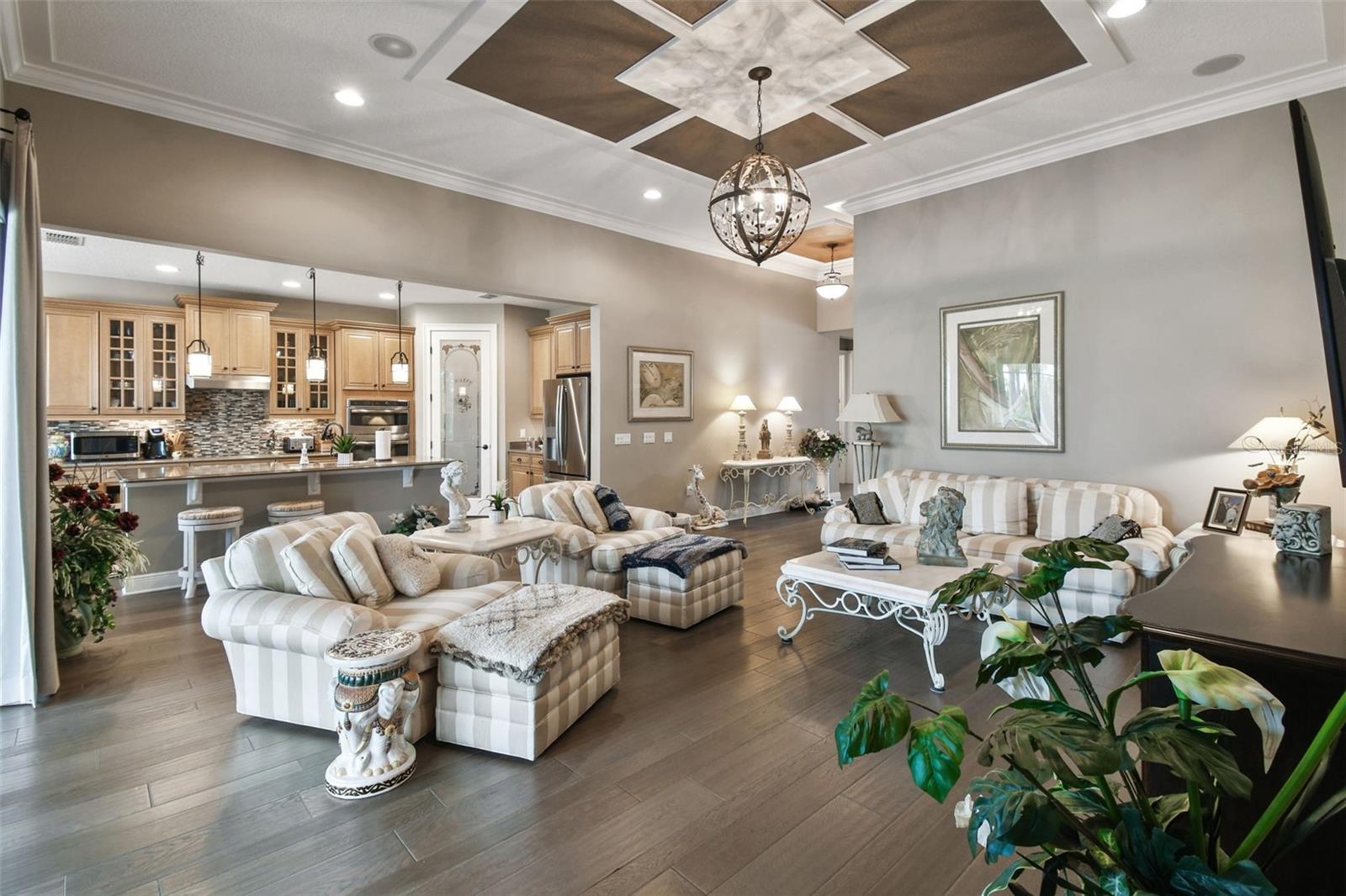 Image 7 of 65 For 519 Tapatio Lane