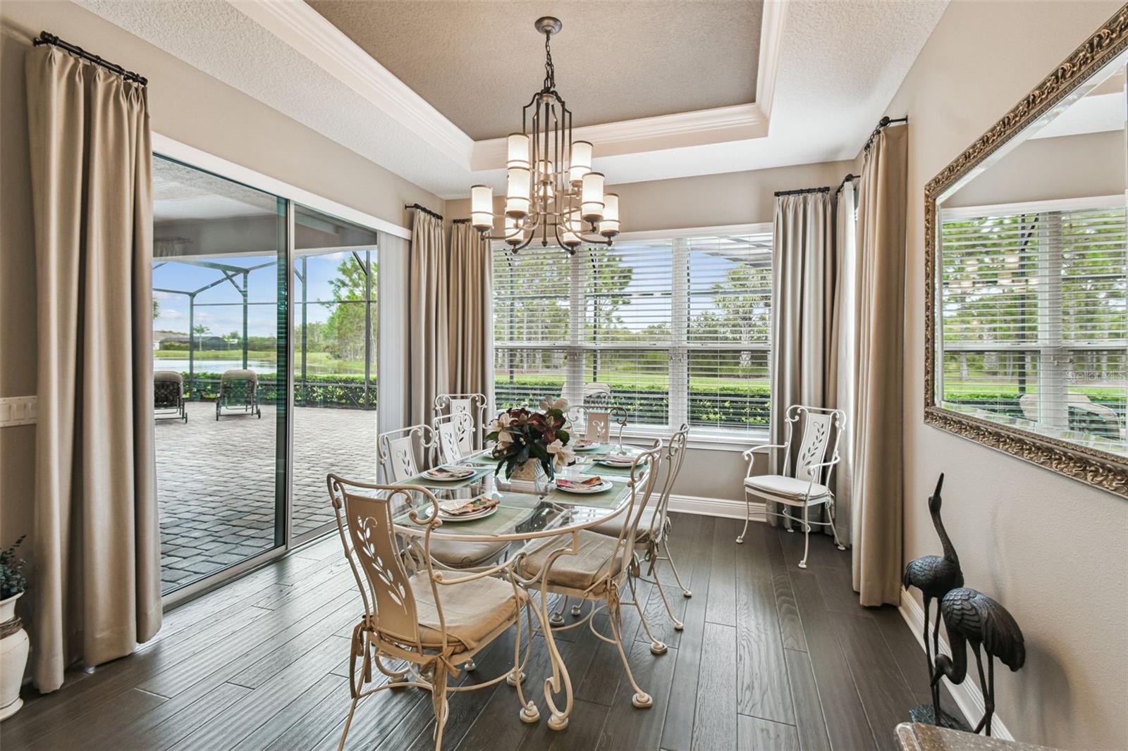 Image 8 of 65 For 519 Tapatio Lane