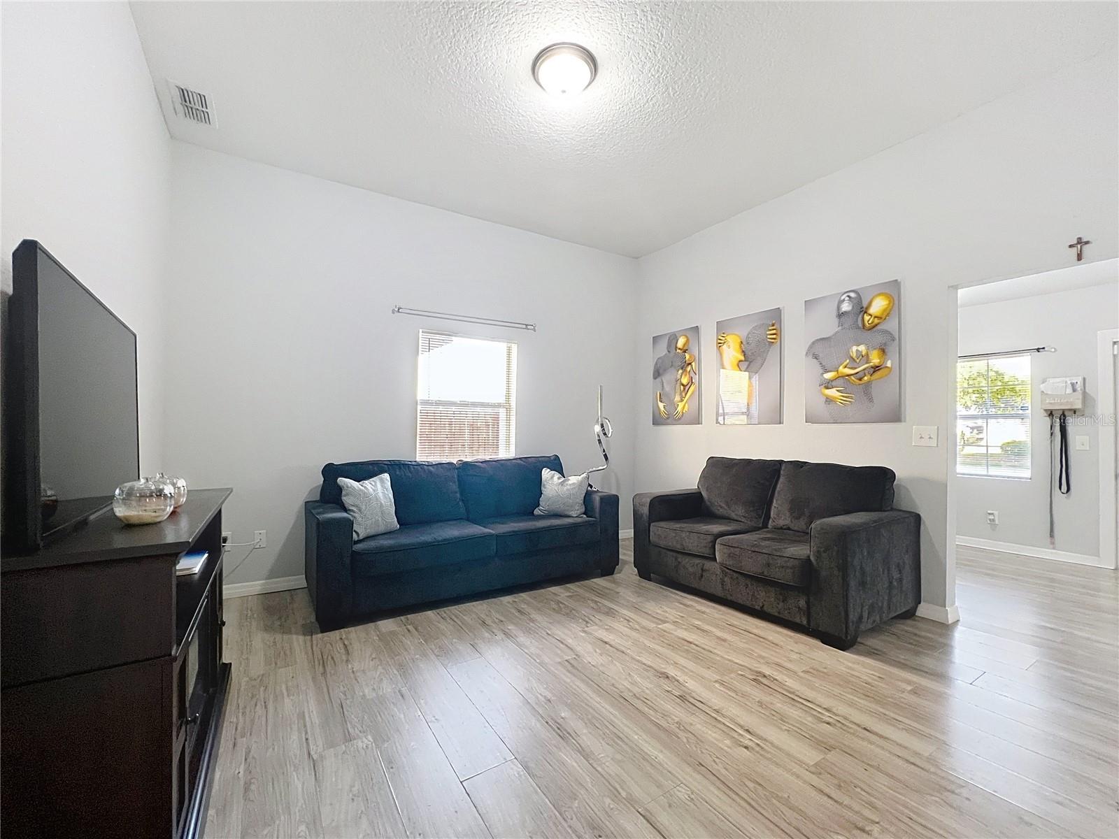 Image 5 of 20 For 1109 5th Street Sw