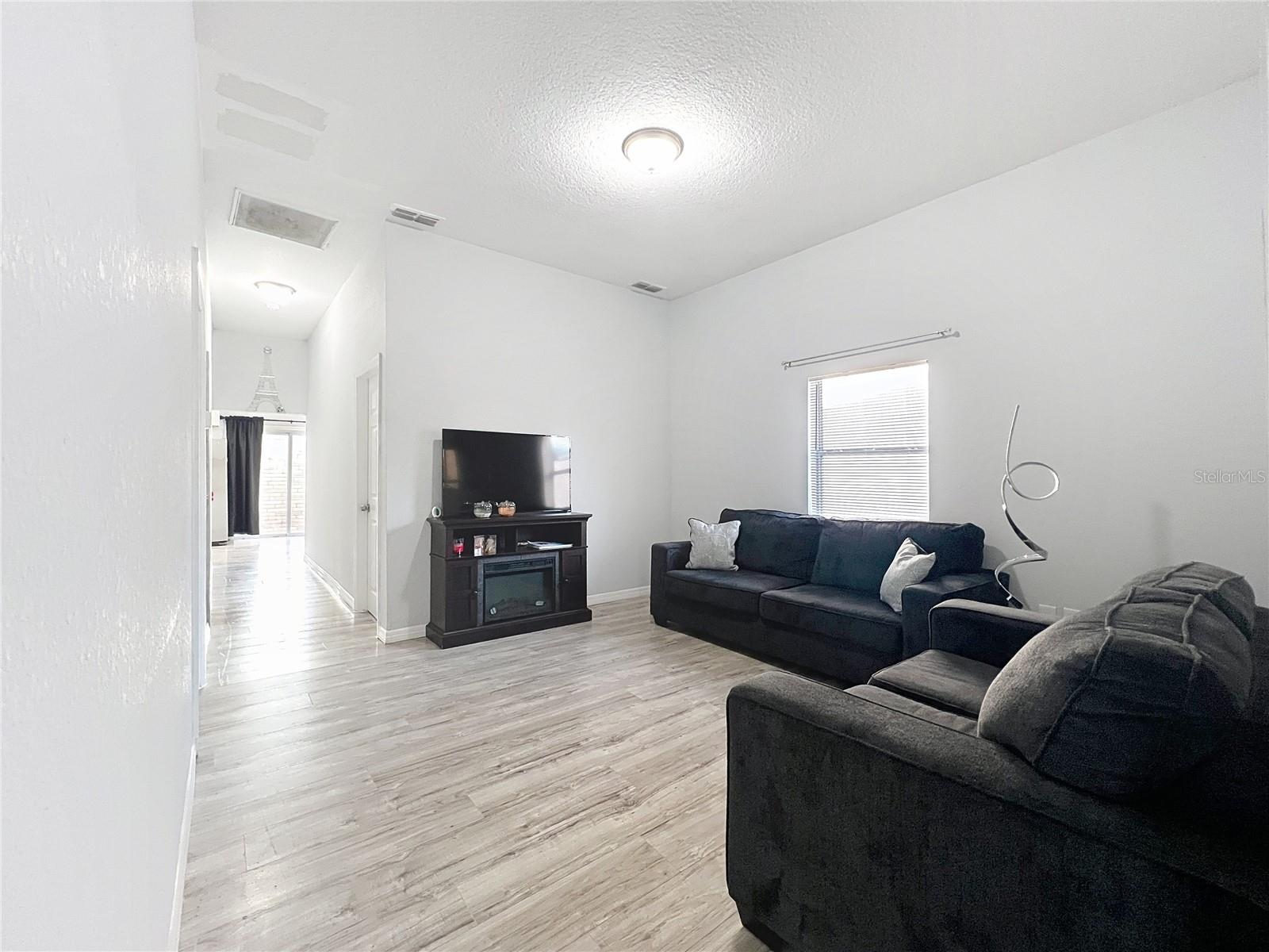 Image 7 of 20 For 1109 5th Street Sw
