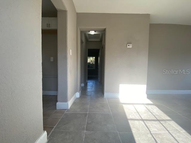 Image 11 of 30 For 907 Columbia Street