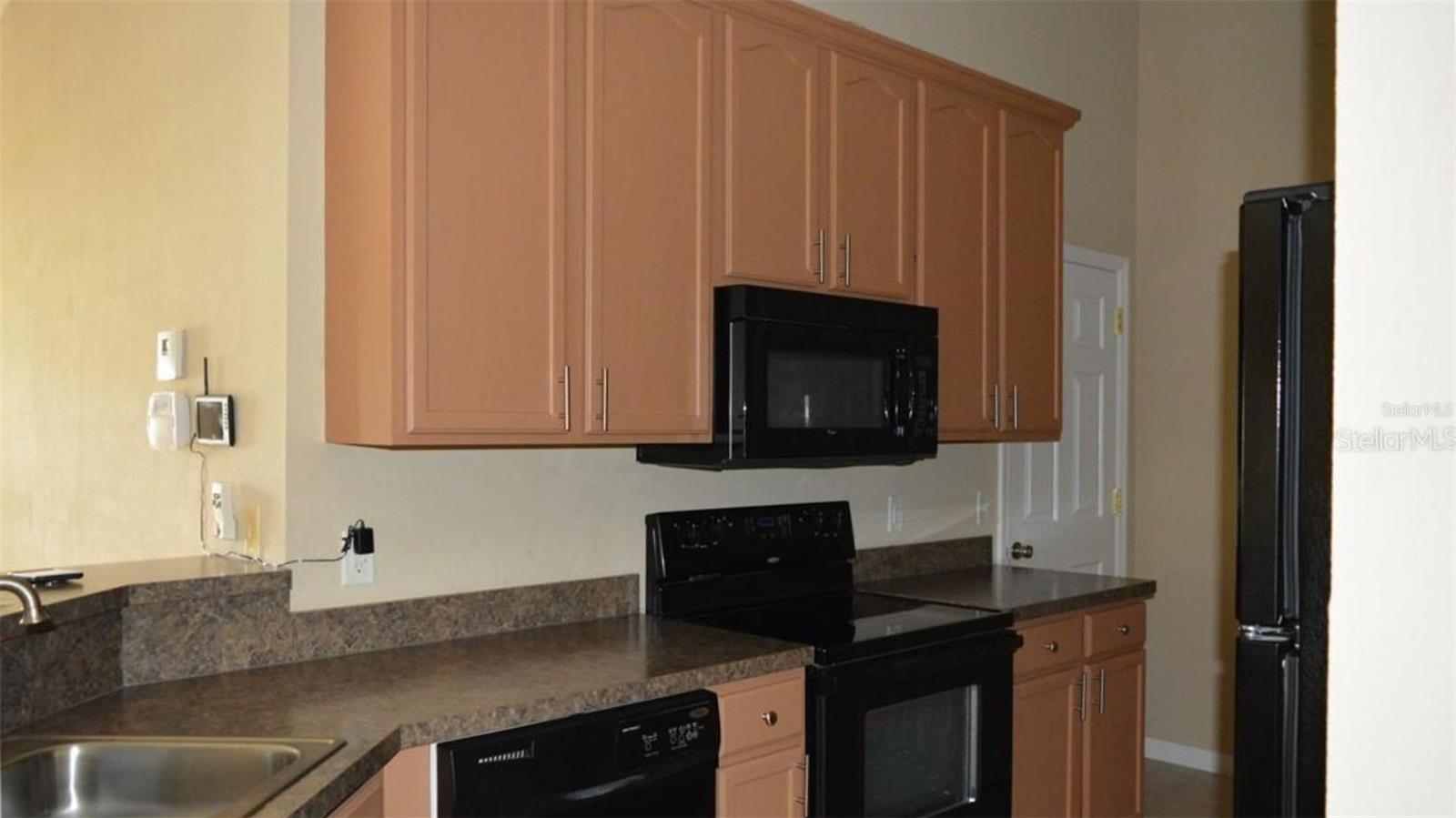 Image 3 of 6 For 703 Bobcat Court
