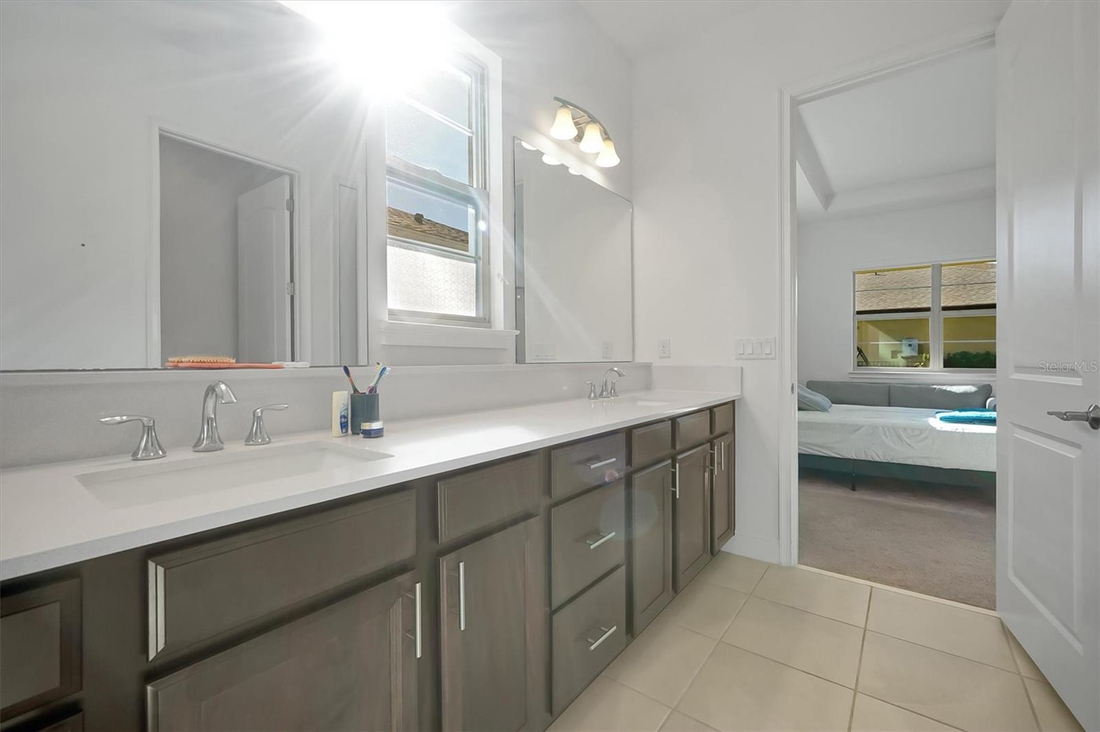 Image 20 of 59 For 5200 Myrtleleaf Court