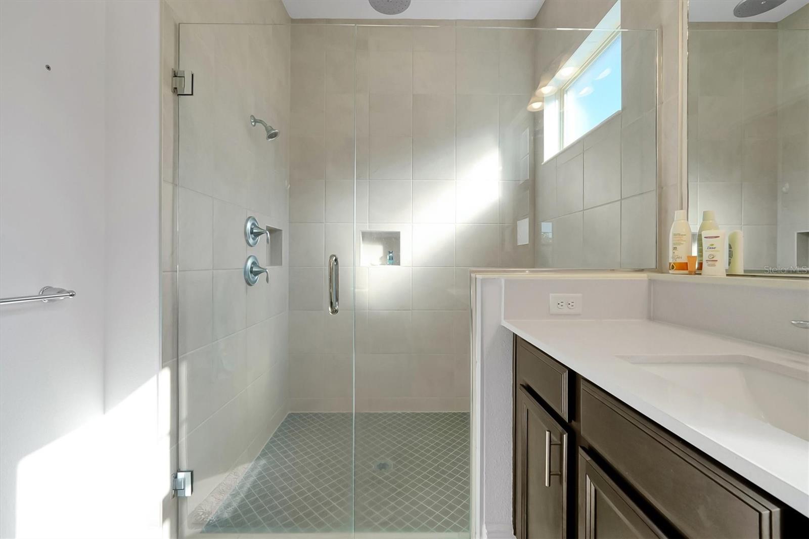 Image 21 of 59 For 5200 Myrtleleaf Court