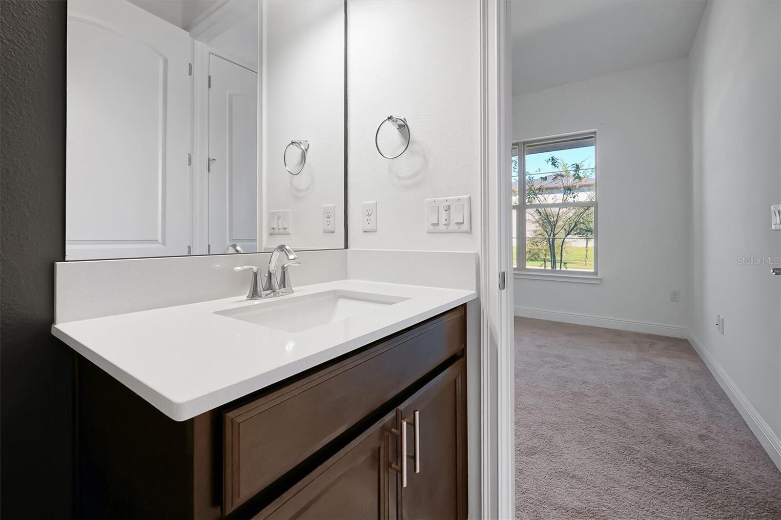 Image 25 of 59 For 5200 Myrtleleaf Court