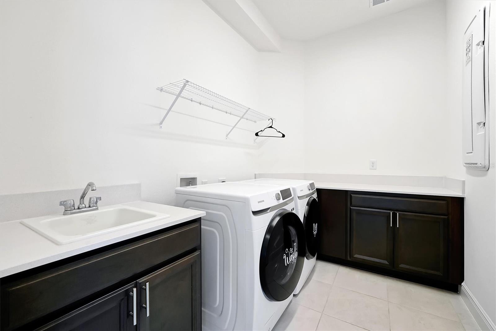 Image 36 of 59 For 5200 Myrtleleaf Court