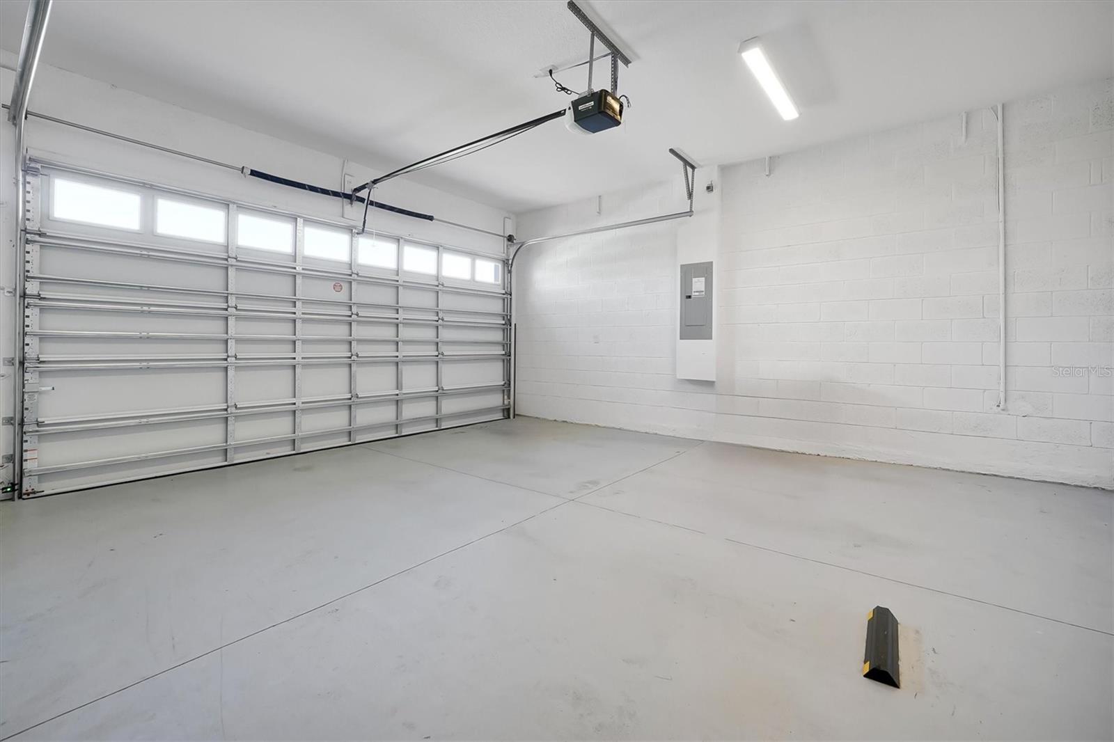 Image 37 of 59 For 5200 Myrtleleaf Court