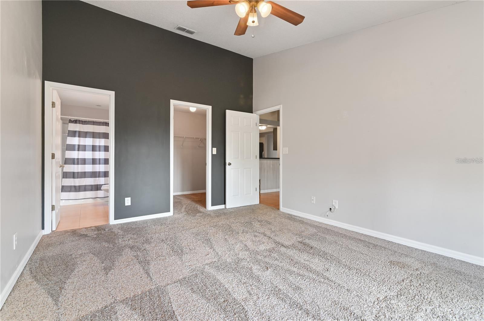 Image 10 of 14 For 929 Robinson Avenue