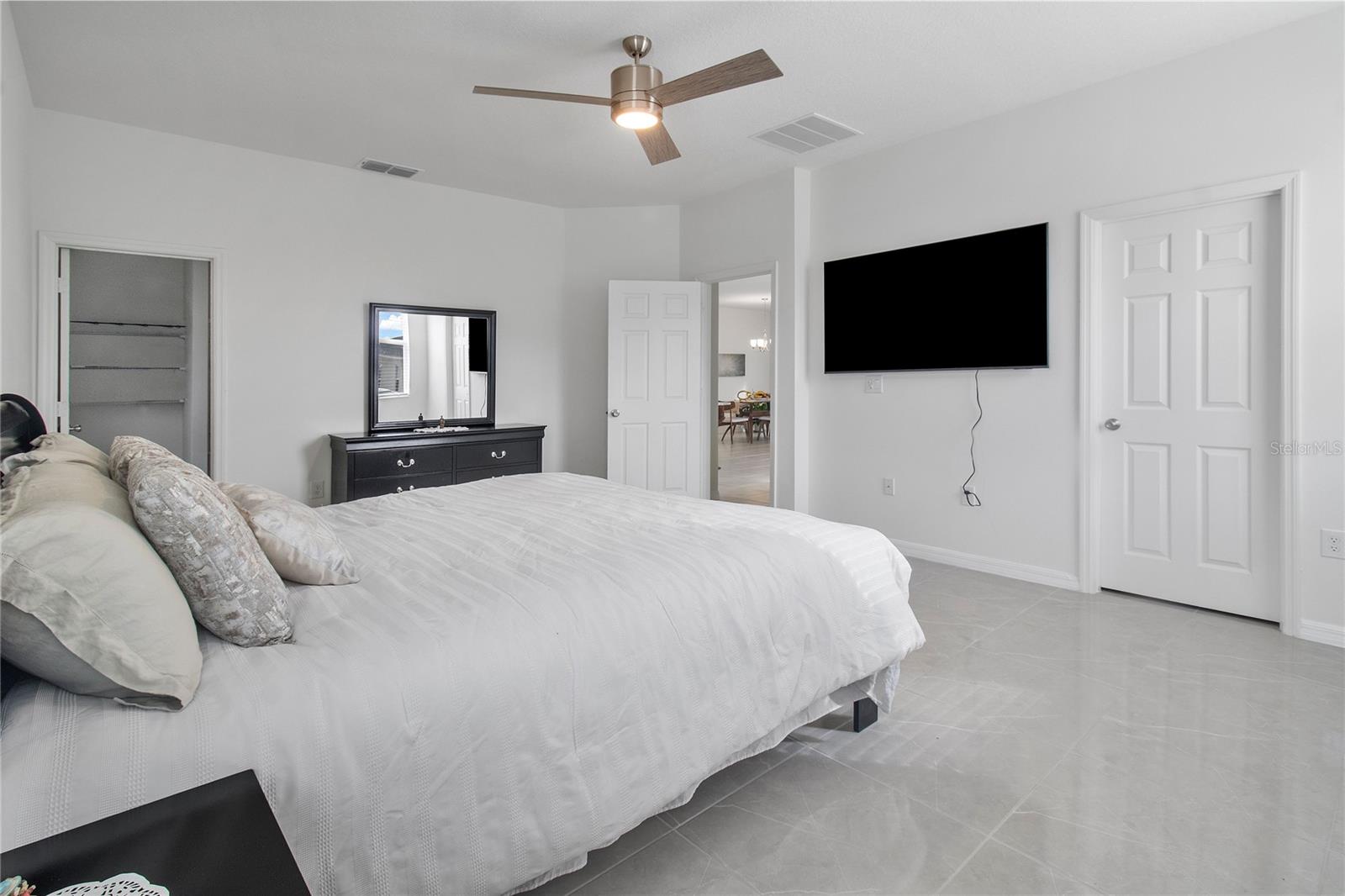 Image 12 of 21 For 9032 Hooton Way