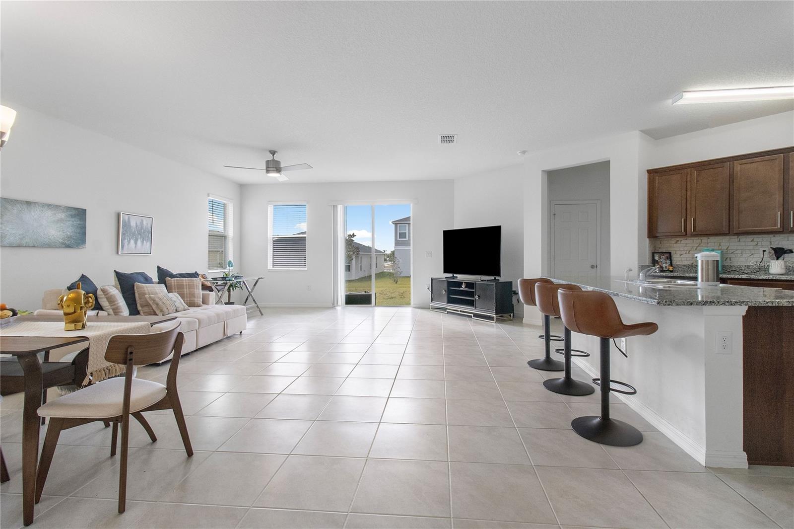 Image 17 of 21 For 9032 Hooton Way
