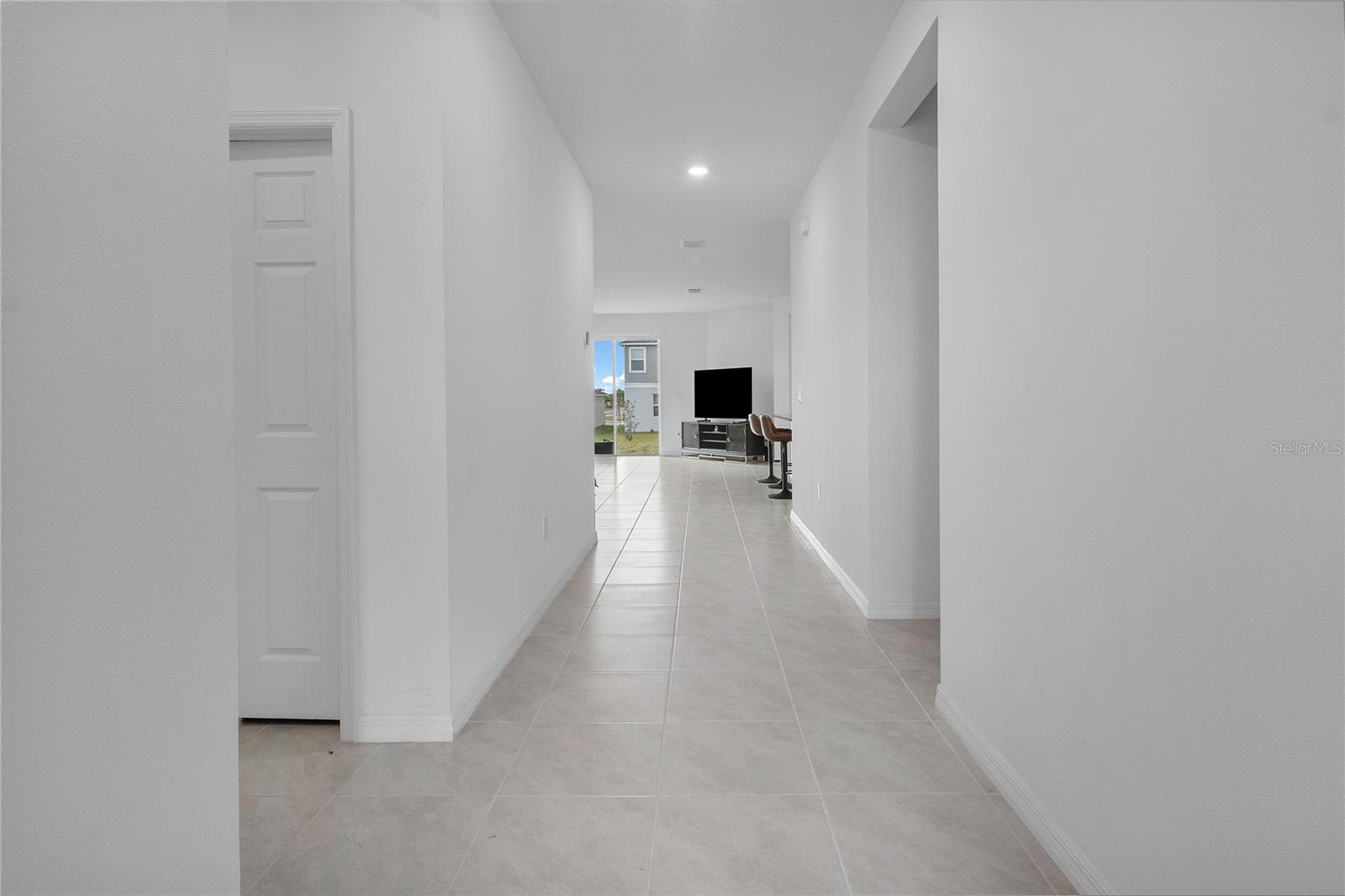 Image 3 of 21 For 9032 Hooton Way