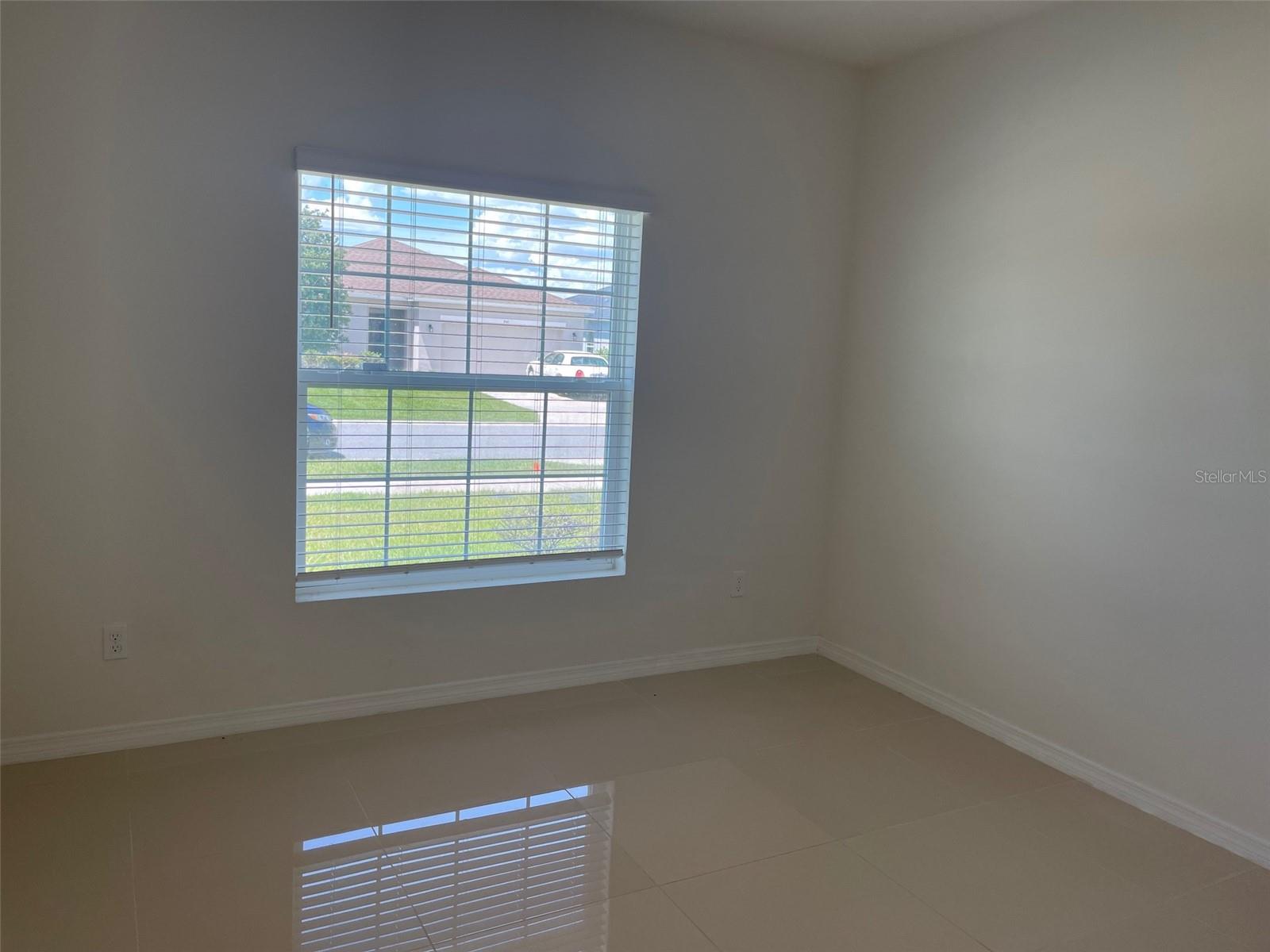 Image 2 of 12 For 3944 Fescue Street