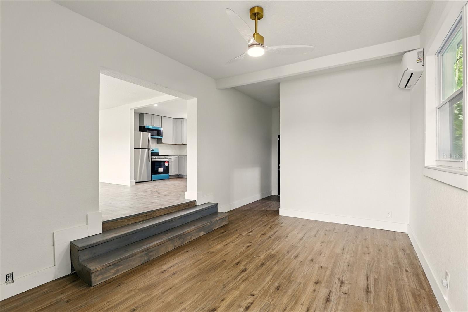 Image 9 of 16 For 2013 Pineway Drive