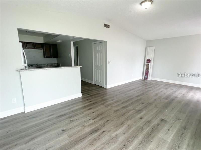 Image 2 of 6 For 3008 Saint Paul Drive 3008