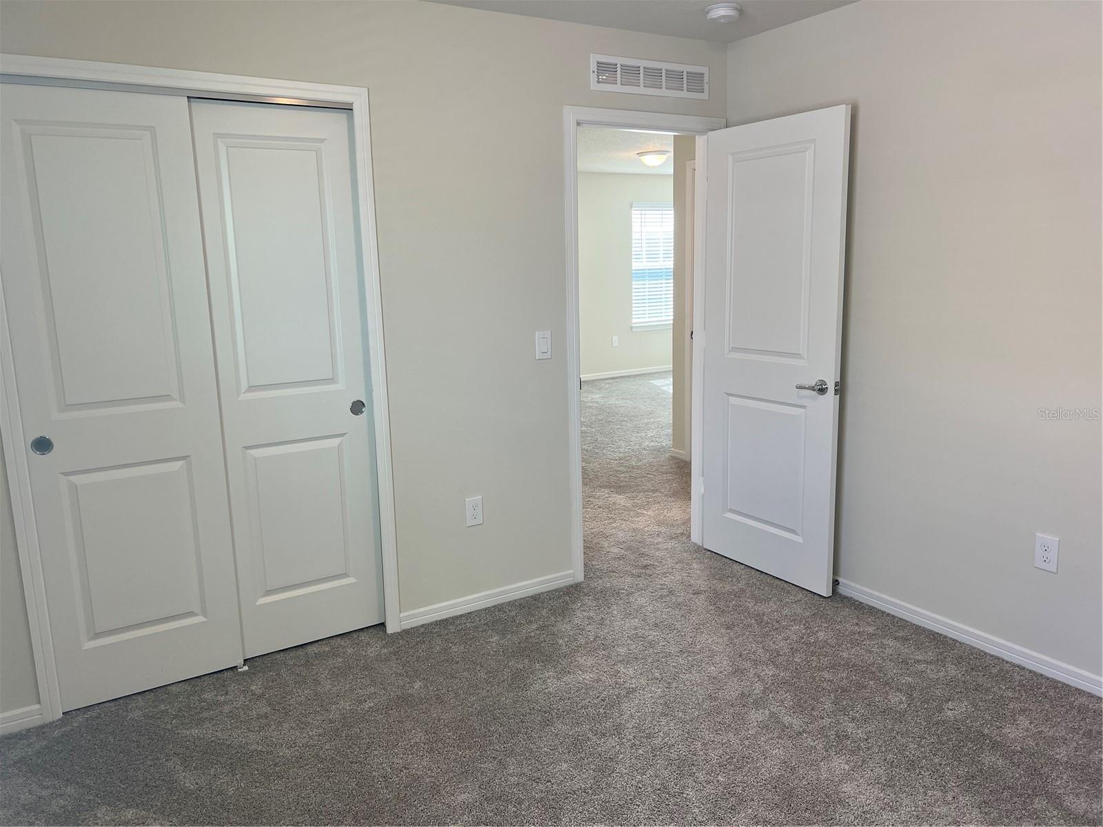 Image 16 of 31 For 2007 Alluring Lane