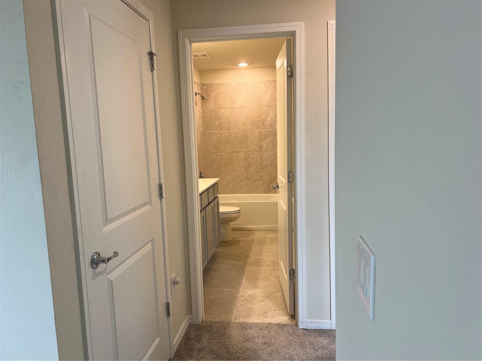 Image 9 of 31 For 2007 Alluring Lane