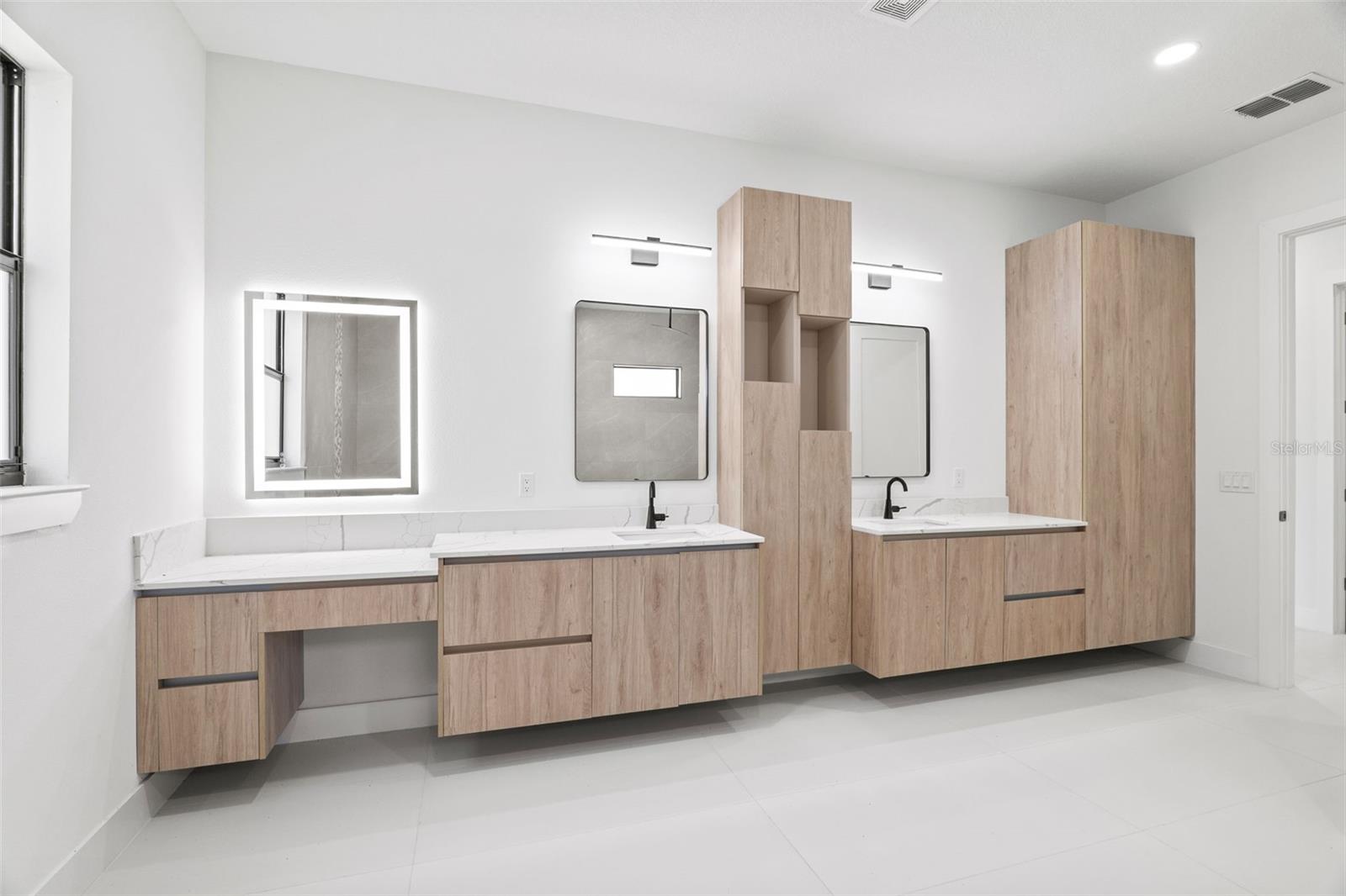 Image 33 of 68 For 1907 Positano Drive