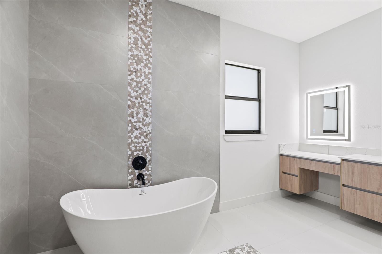 Image 35 of 68 For 1907 Positano Drive