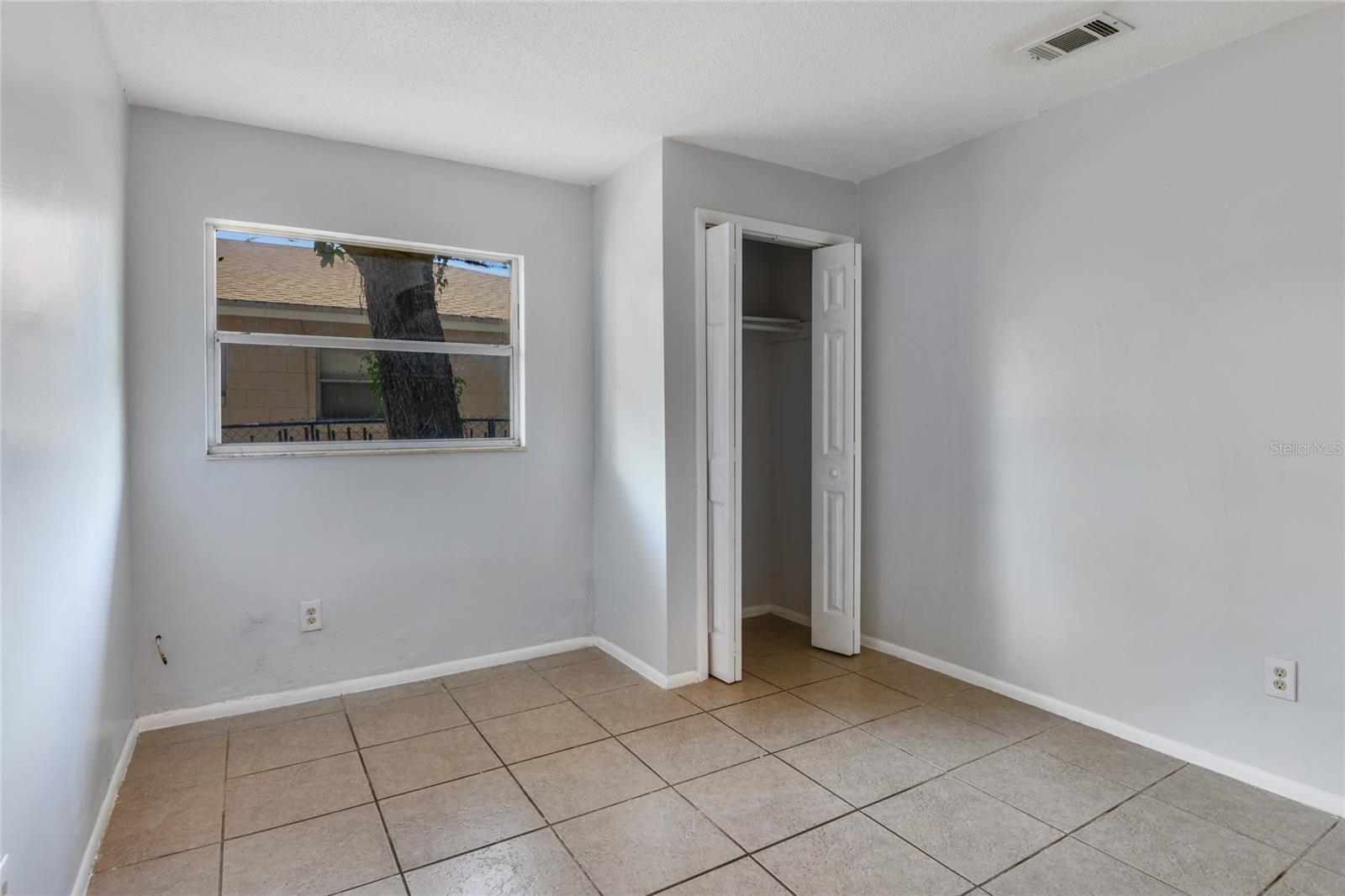 Image 6 of 6 For 408 Rosland Drive