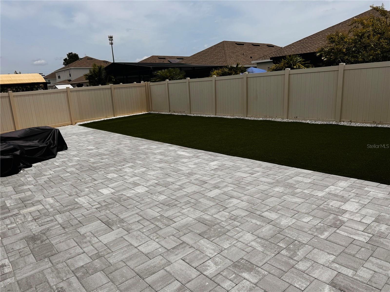 Image 13 of 14 For 2071 Sola Vista Avenue