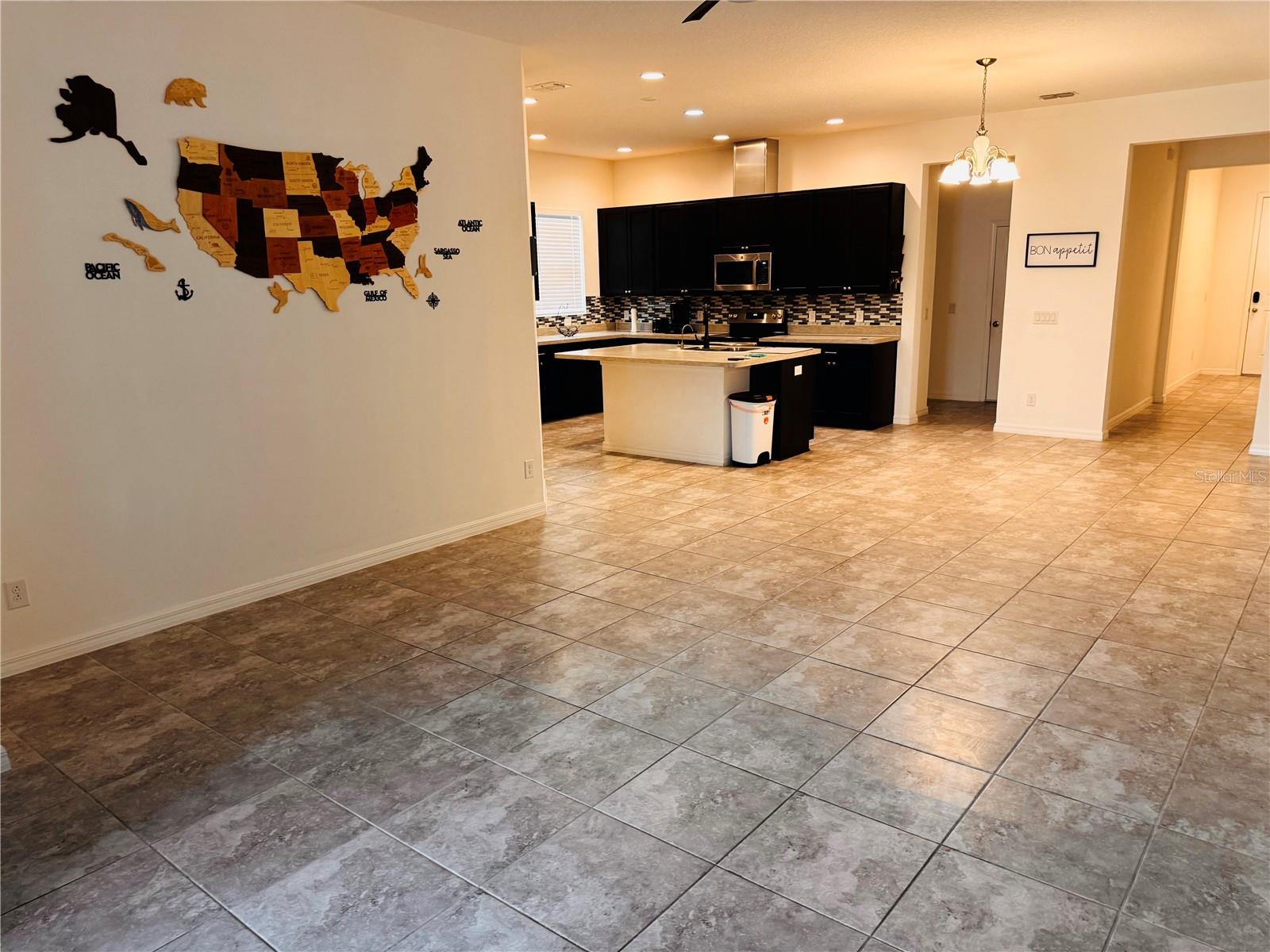 Image 4 of 14 For 2071 Sola Vista Avenue