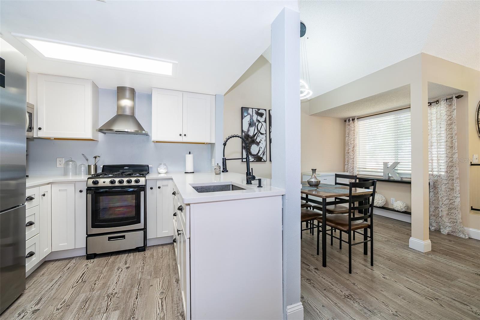 Image 13 of 27 For 8507 Waterview Way