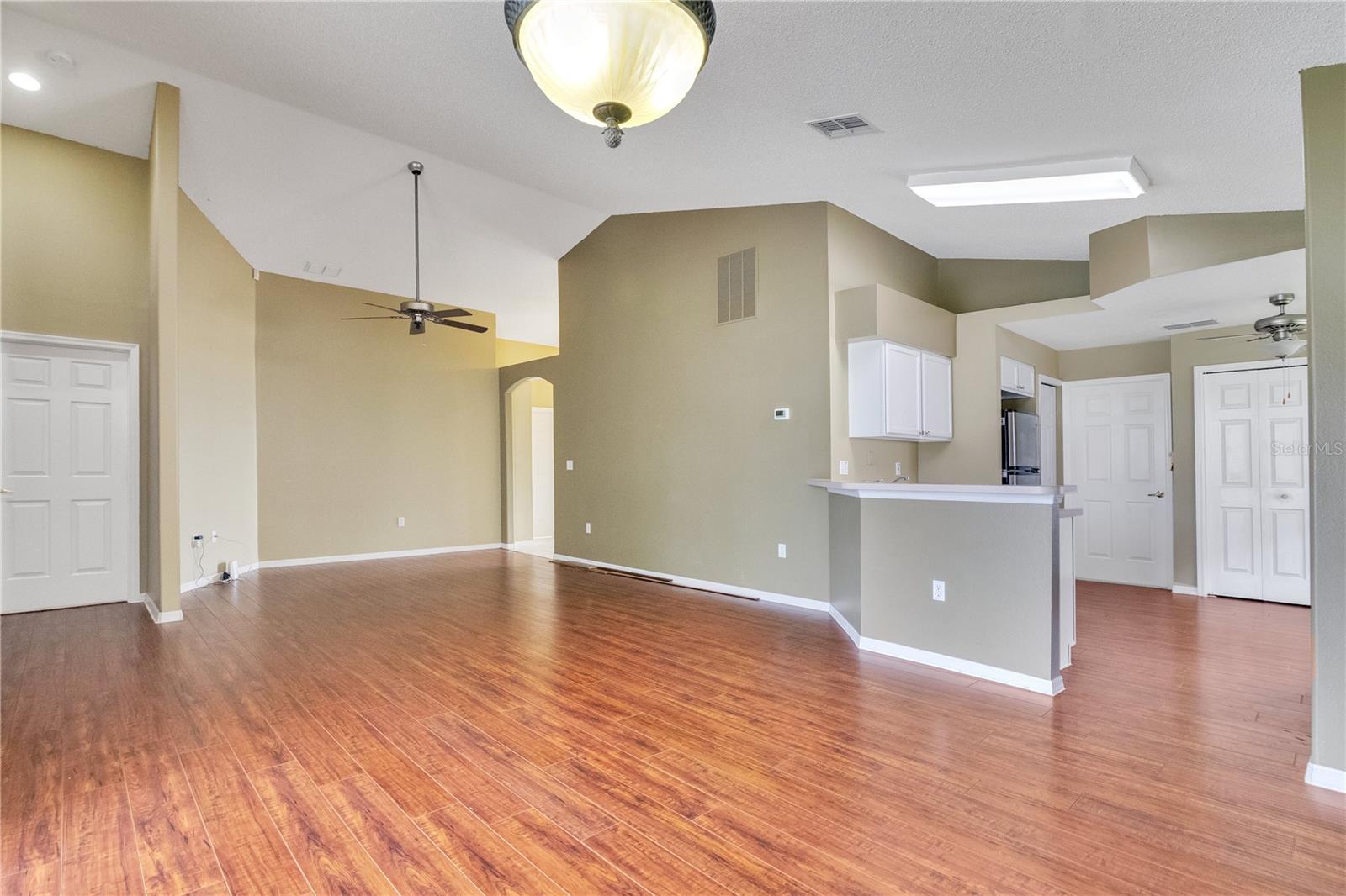 Image 4 of 21 For 1217 Jaybee Avenue