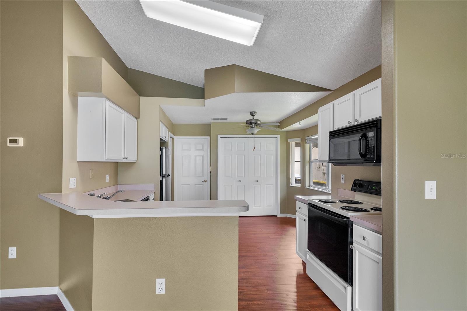 Image 6 of 21 For 1217 Jaybee Avenue